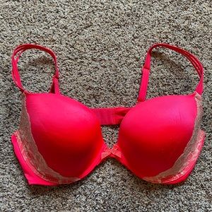 Victoria’s Secret bra
